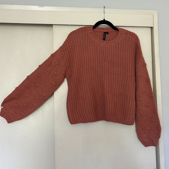 sweater - Picture 3 of 5